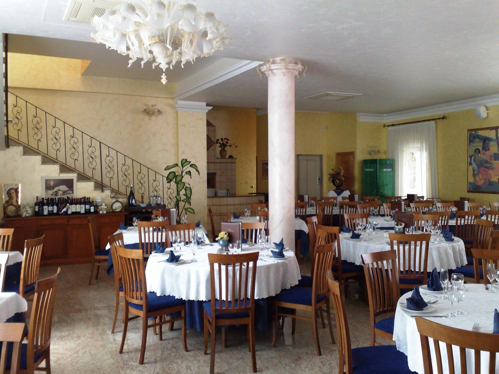 Hotel Ristorante Cordial Comiso Εξωτερικό φωτογραφία
