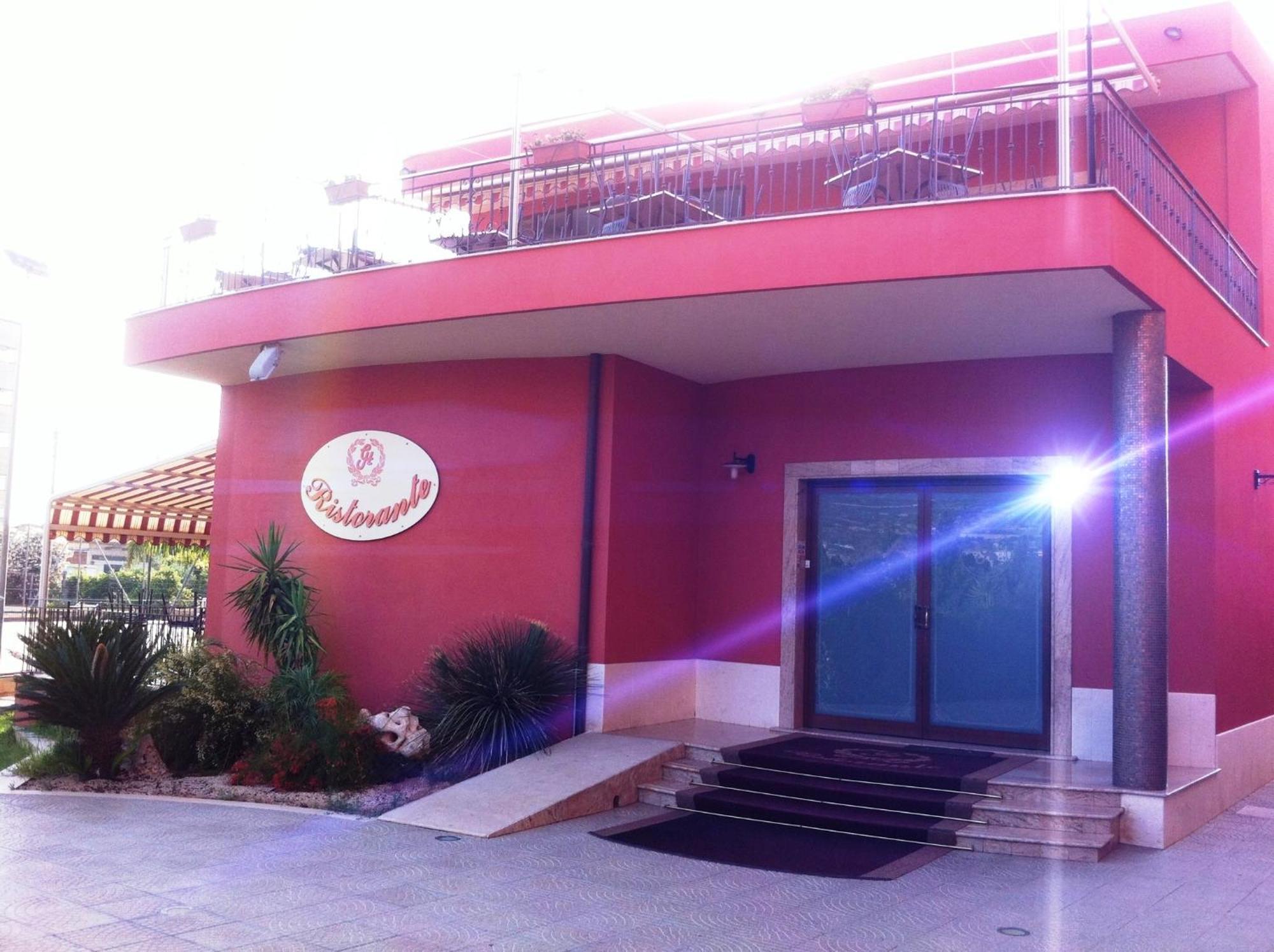 Hotel Ristorante Cordial Comiso Εξωτερικό φωτογραφία